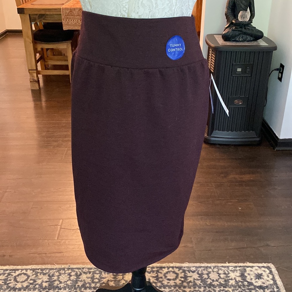 Apt. 9 burgundy pencil skirt M NWT - Picture 2 of 3